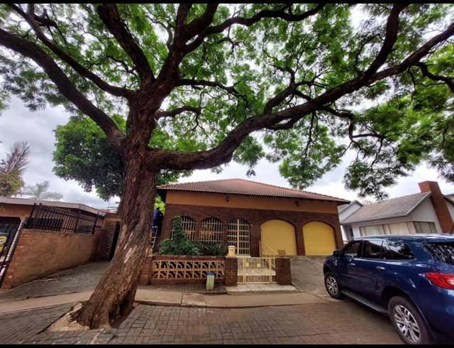 4 BEDROOM HOUSE FOR SALE IN LAUDIUM